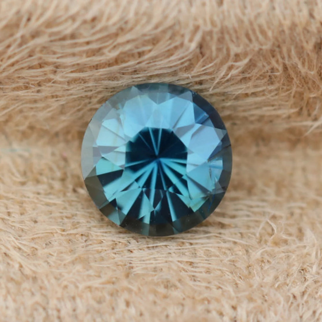 1.08 Ct Round Cut Teal Sapphire, 6.2mm x 6.2mm x 4.2mm By Valley Rose