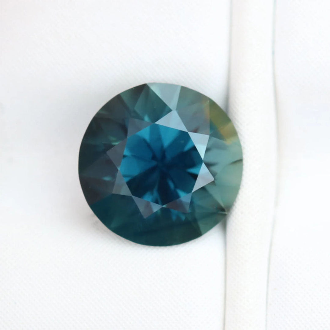 1.10 Ct Round Cut Teal Blue Sapphire, 6.1mm x 6.1mm x 4.3mm By Valley Rose