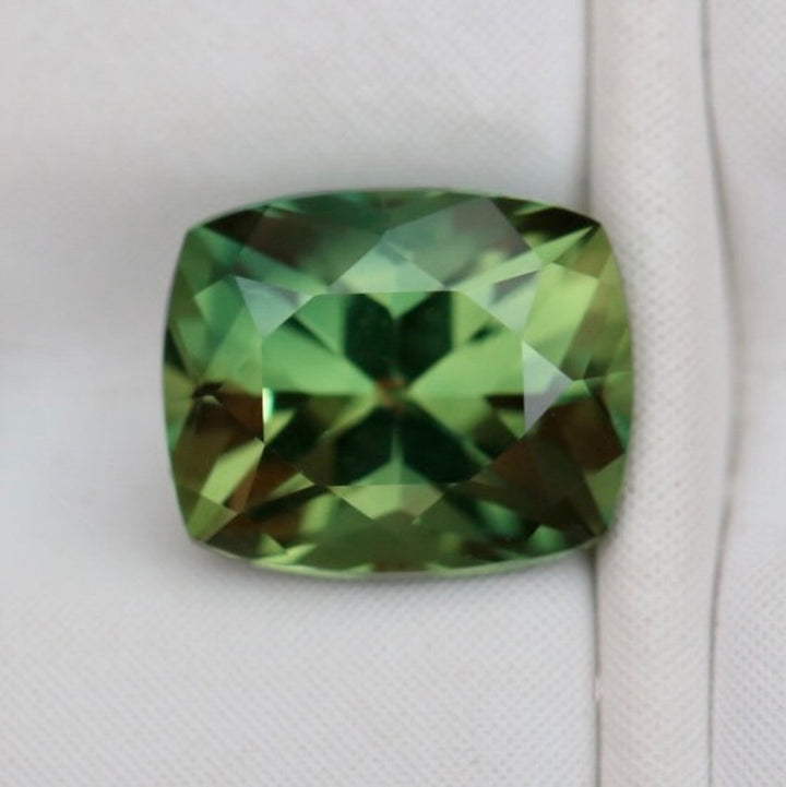 1.27 Ct Cushion Cut Bi-Color Green Yellow Sapphire, 6.5mm x 5.4mm x 4.4mm By Valley Rose