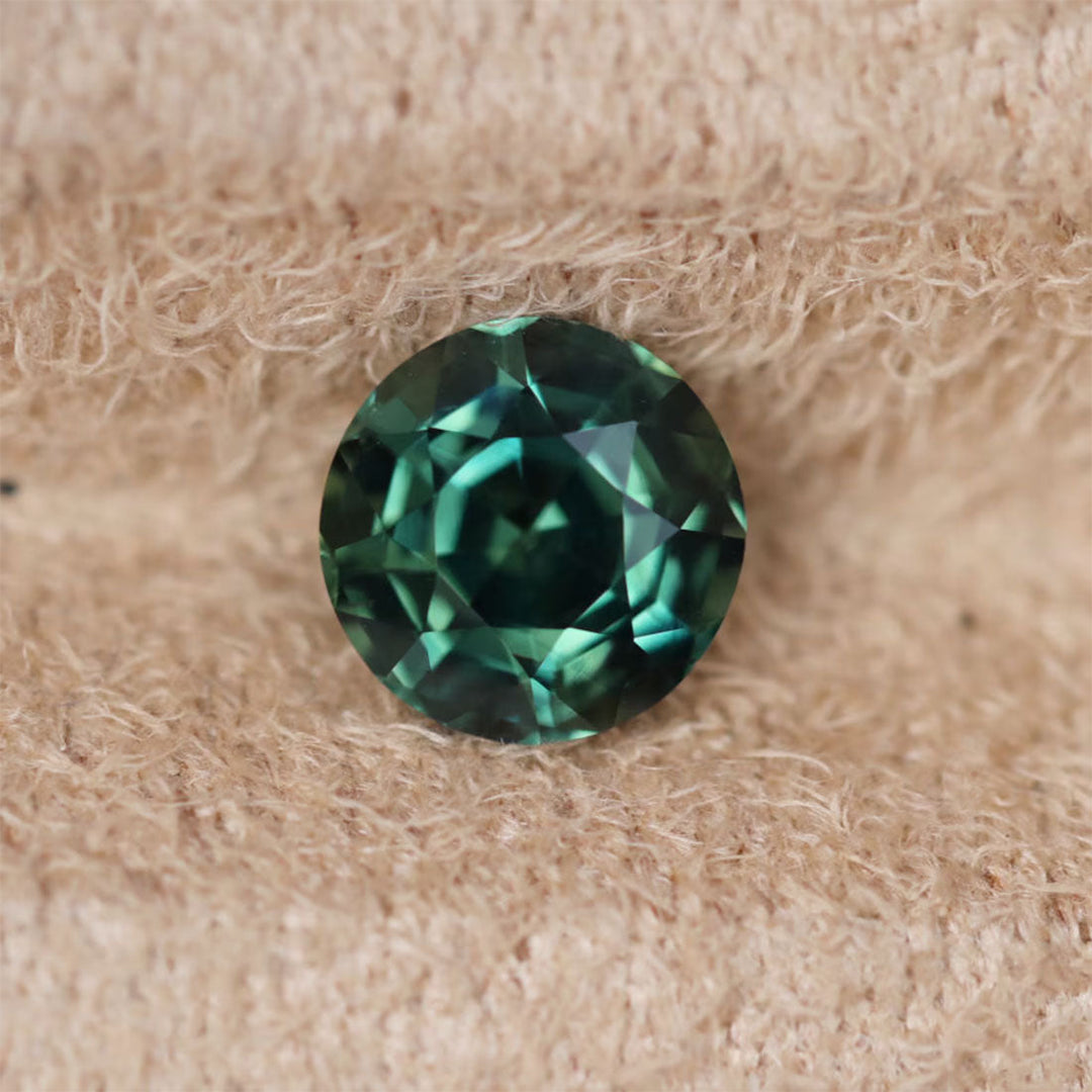 1.38 Ct Round Cut Green Sapphire, 6.5mm x 6.5mm x 4.3mm By Valley Rose