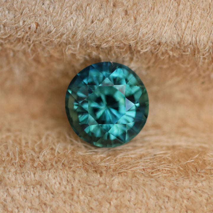 2.24 Ct Round Cut Teal Sapphire, 7.1mm x 7.0mm x 5.6mm By Valley Rose