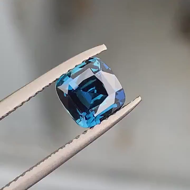 1.51 Ct Cushion Cut Bi-Color Blue Teal Sapphire, 6.2mm x 5.9mm x 4.1mm