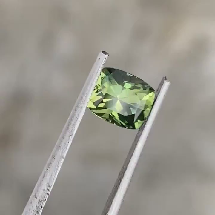 1.27 Ct Cushion Cut Bi-Color Green Yellow  Sapphire, 6.5mm x 5.4mm x 4.4mm