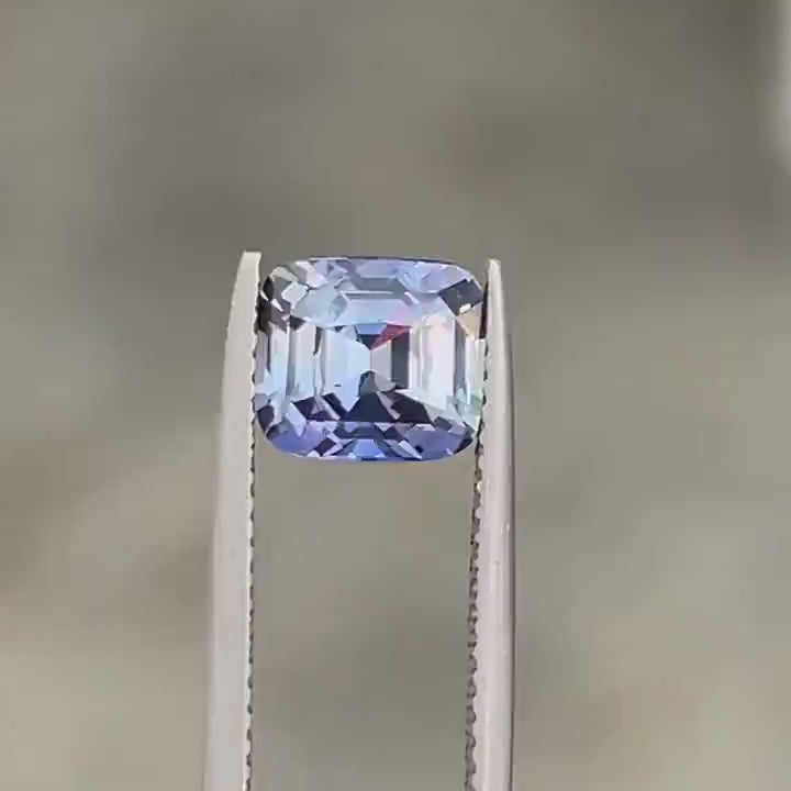 2.70 Ct Cushion Cut Bi-Color Blue Purple Sapphire, 7.95mm x 6.95mm x 5.0mm