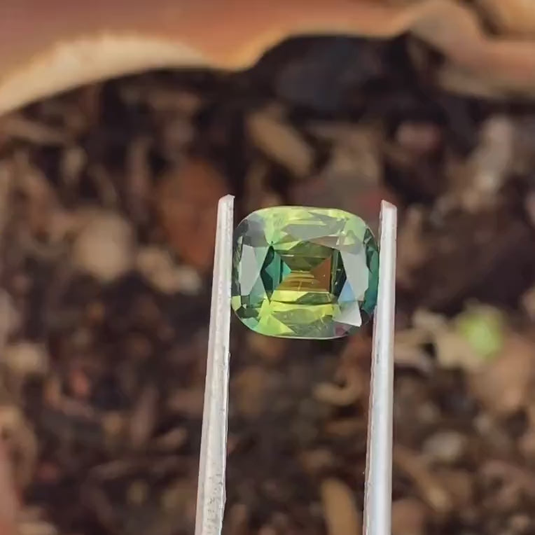 2.20 Ct Cushion Cut Bi-Color Teal Green Sapphire, 8.1mm x 7.1mm x 4.2mm