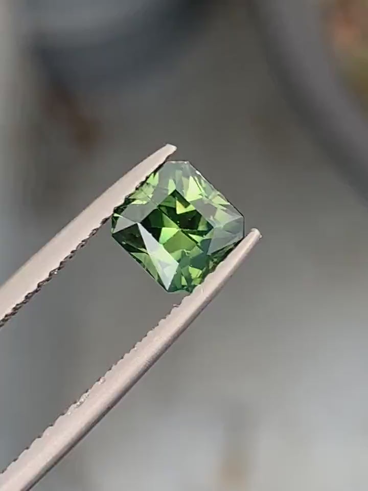 1.42 Ct Asscher Cut Bi-Color Green Yellow Sapphire, 6.0mm x 5.7mm x 4.4mm
