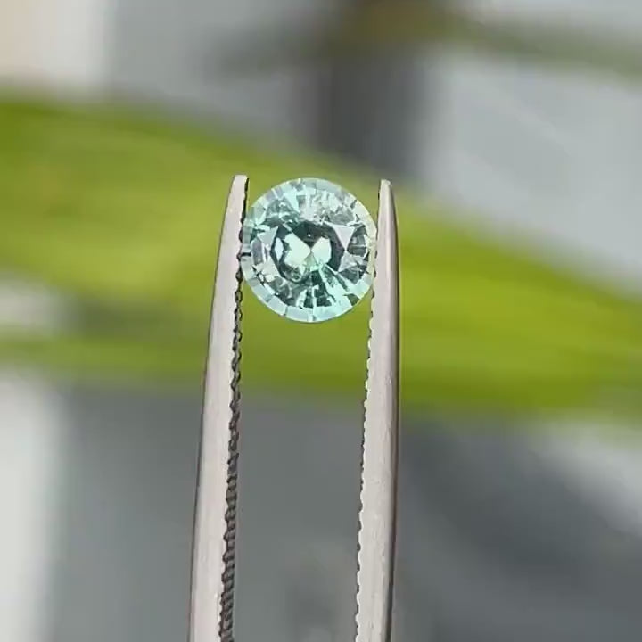 0.97 Ct Round Cut Bi-Color Teal Green Sapphire, 6.1mm x 6.0mm x 3.7mm