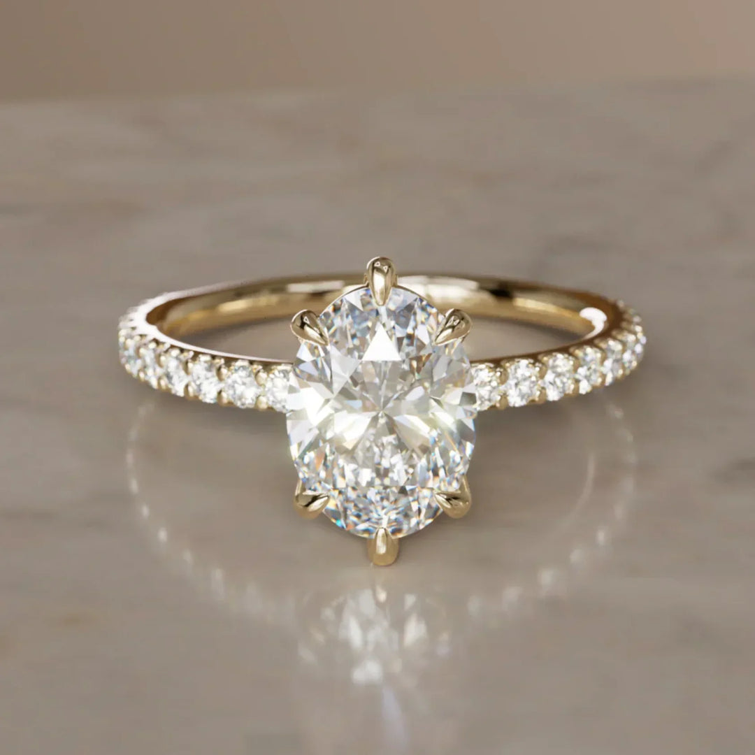 How to Choose an Oval Engagement Ring