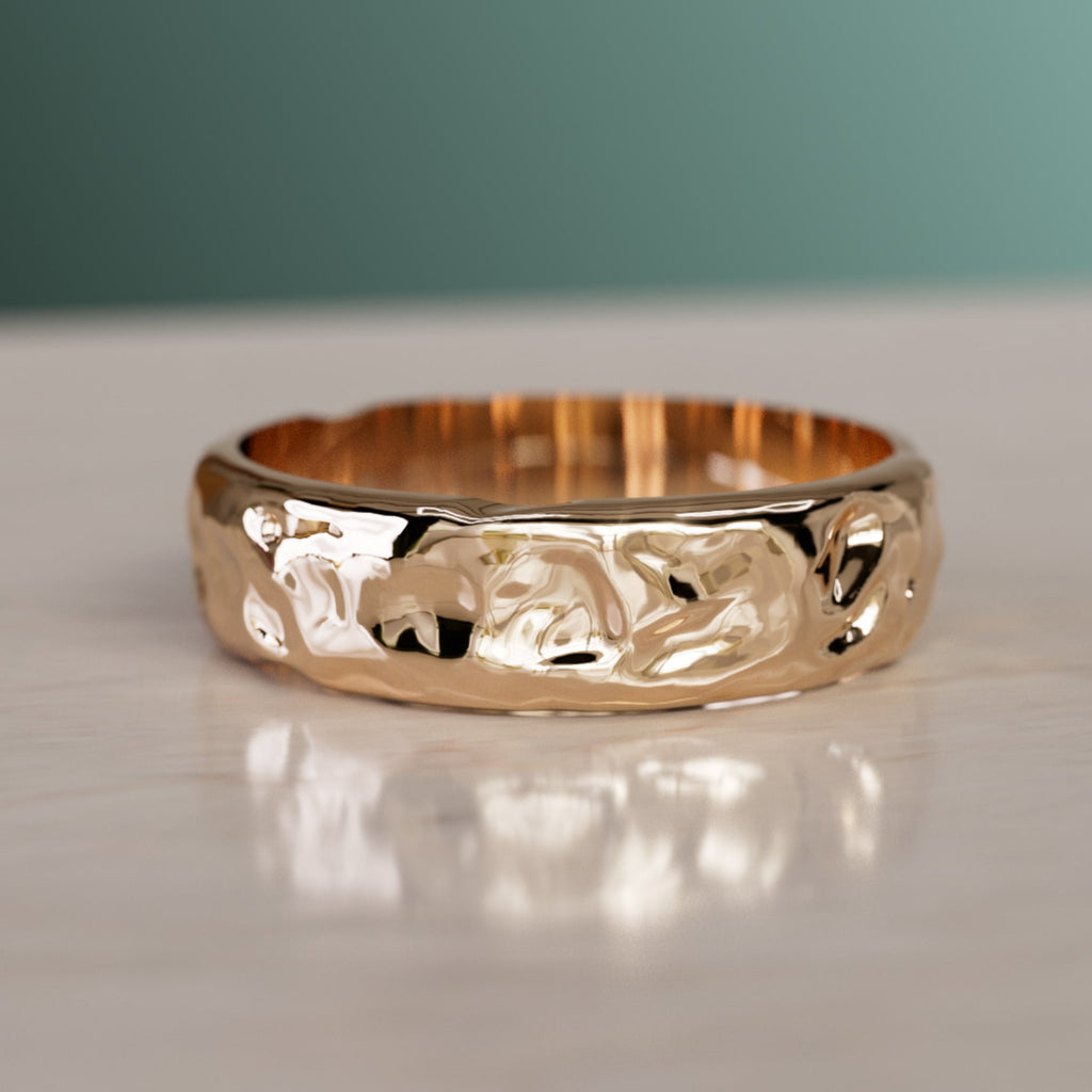 How Do You Secretly Find Out Your Partner's Ring Size?