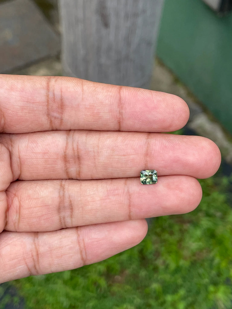 0.92 Ct Radiant Cut Bi-Color Green Yellow Sapphire, 5.8mm x 4.9mm x 3.4mm By Valley Rose