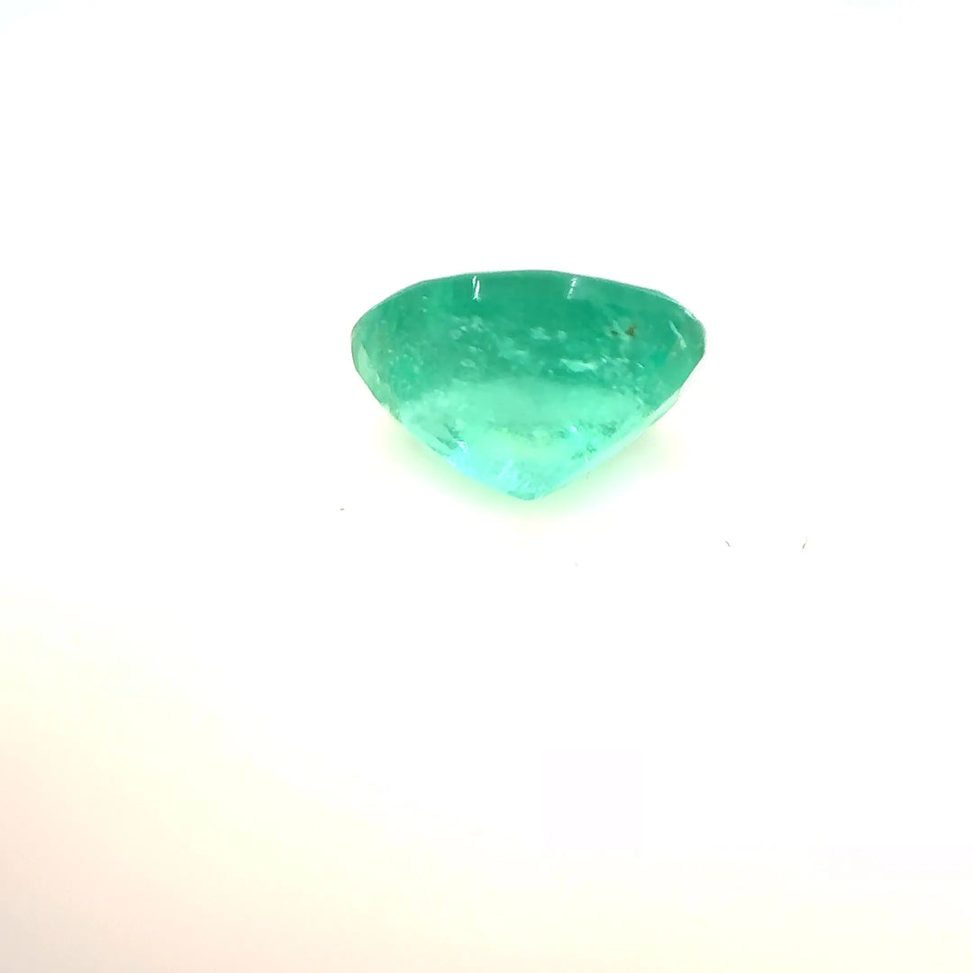 1.20ct Oval Natural Emerald (Colour Green, Clarity Moderately Included, Cut Faceted)
