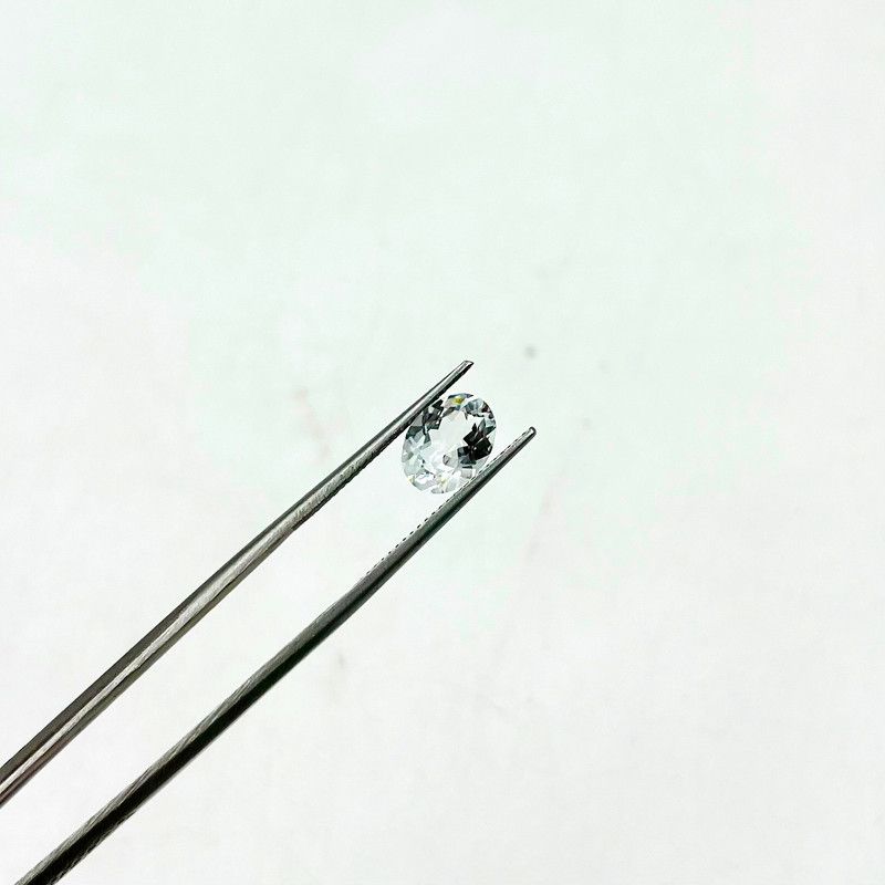 1.46ct Oval Natural Aquamarine (Colour Blue, Clarity Slightly Included, Cut Faceted)