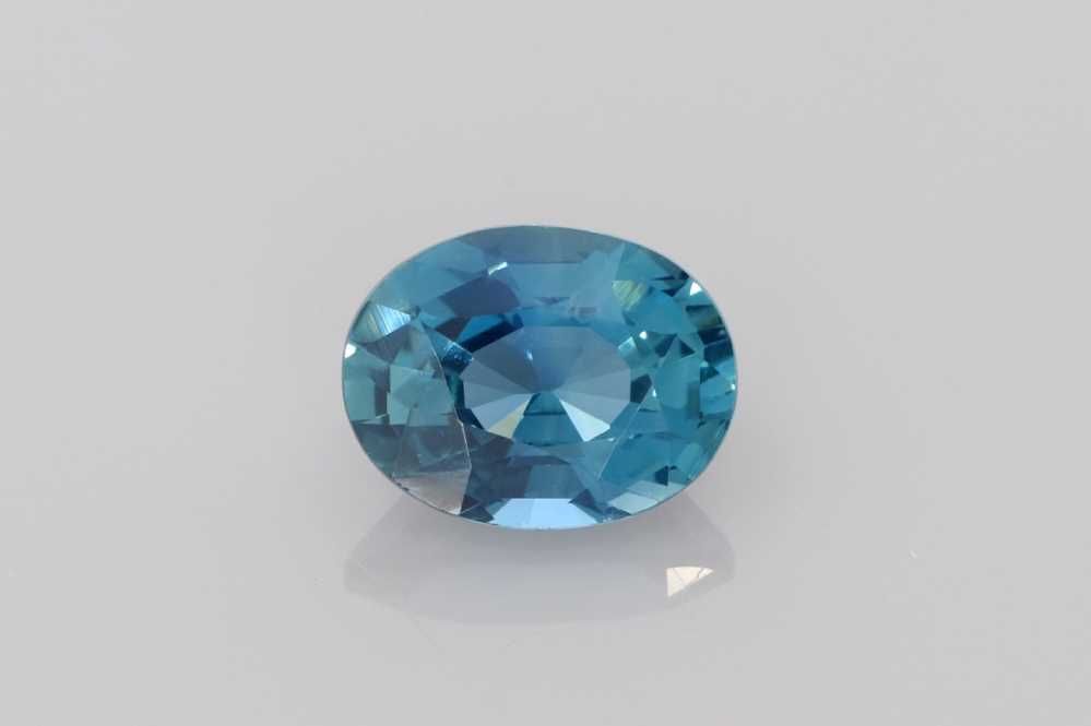 1.53ct Oval Natural Sapphire (Colour Teal, Clarity Slightly Included, Cut Faceted)