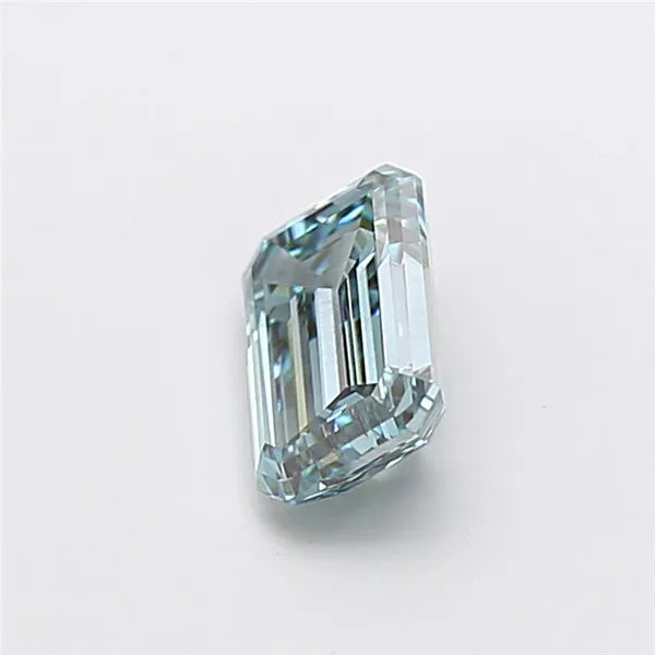 1.54ct Emerald Lab Grown Diamond (Colour Fancy Vivid Green Blue, Clarity VS1, IGI Certified)