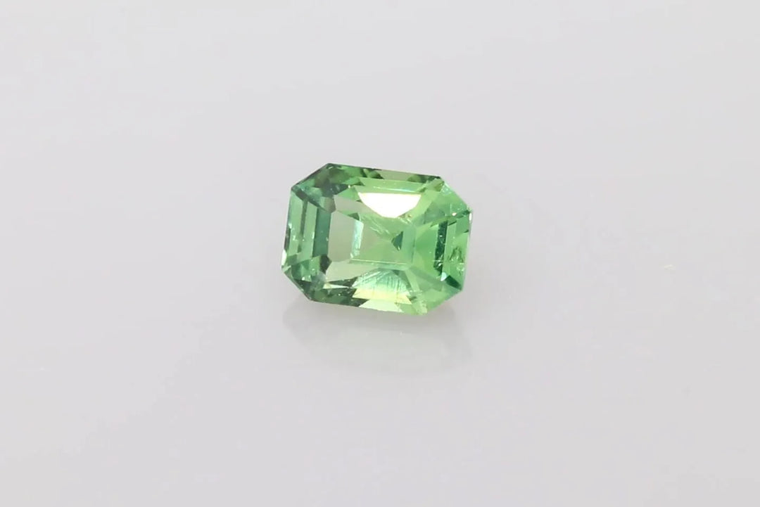 1.54ct Emerald Natural Sapphire (Colour Green, Clarity Eye Clean, Cut Faceted)