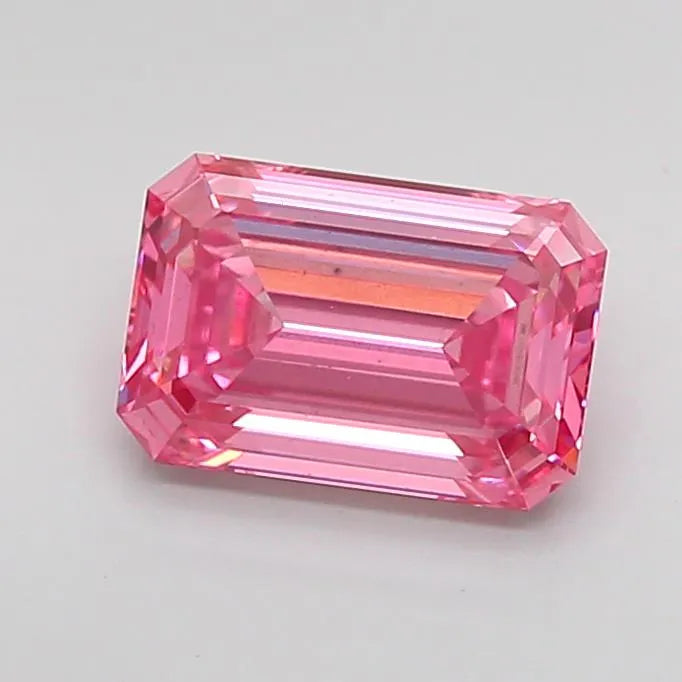 1.57ct Emerald Lab Grown Diamond (Colour Fancy Vivid Pink, Clarity VS2, IGI Certified)
