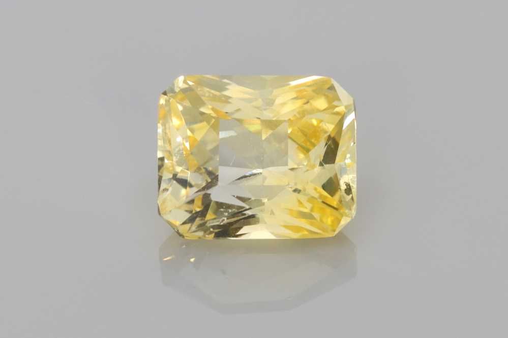 2.04ct Emerald Natural Sapphire (Colour Yellow, Clarity Eye Clean, Cut Faceted)