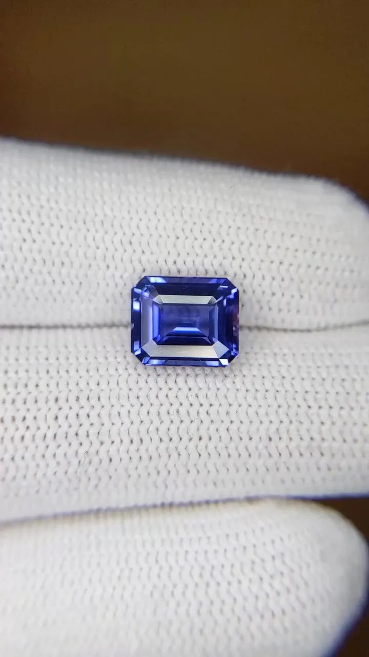 3.07ct Emerald Natural Sapphire (Colour Blue, Clarity Eye Clean, Cut Faceted)