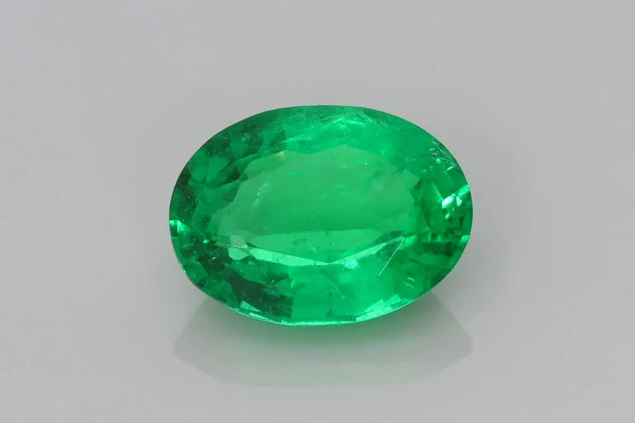 3.20ct Oval Natural Emerald (Colour Green, Clarity Slightly Included, Cut Faceted)
