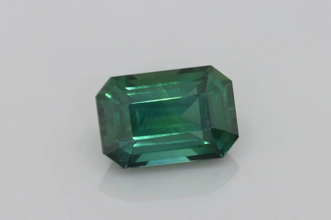 5.23ct Emerald Natural Sapphire (Colour Teal, Clarity Eye Clean, Cut Faceted)