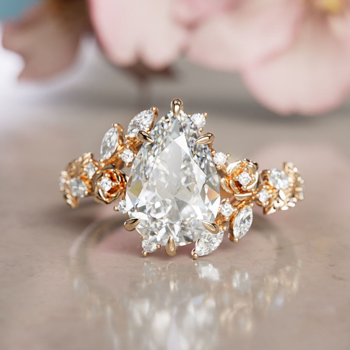 Rosewood pæreformet laboratoriediamant, forlovelsesring med blomst, naturinspirert