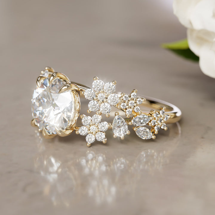 Anello di Fidanzamento Fiore: Camelia Rotondo Diamante Sintetico Ispirato alla Natura (Solo Montatura)