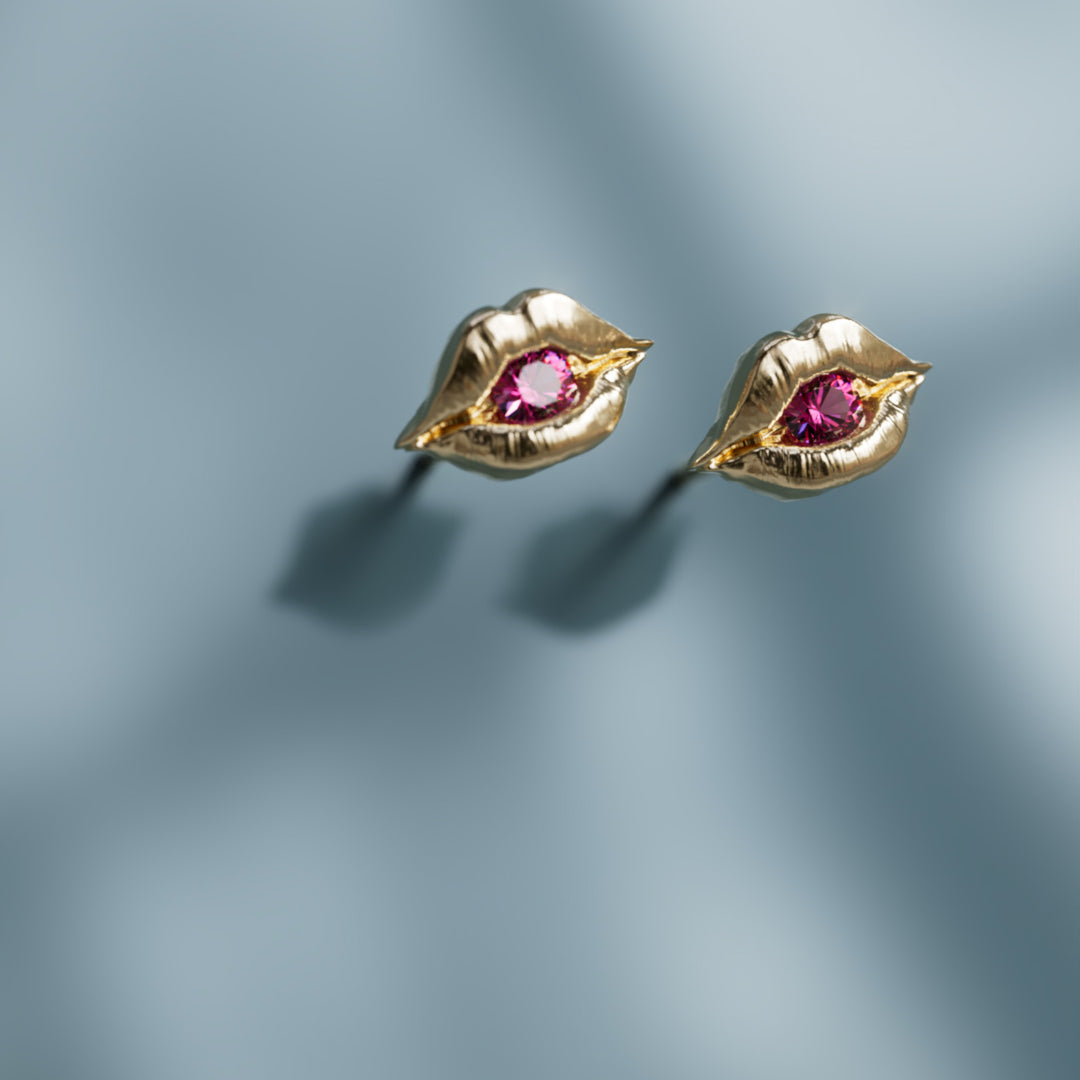 Lovers Lips Trompe-l'œil Surrealist Unique Earrings in Pink Sapphire