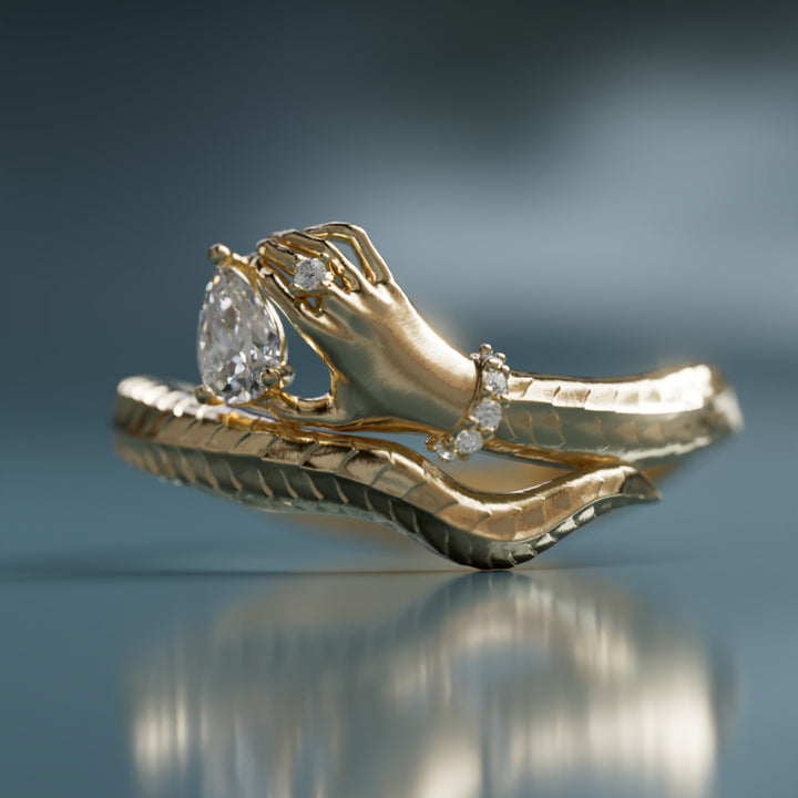 Anillo único surrealista trompe-l'œil de serpiente Mano de Medusa con diamante de laboratorio dorado