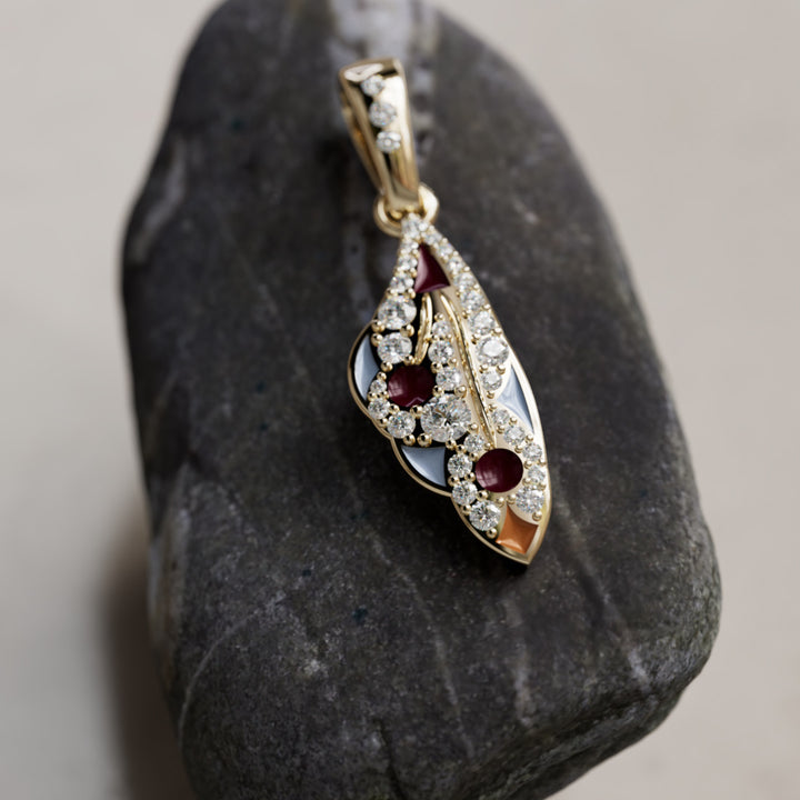 Підвіска Mariposa Унікальна природа Метелик Лабораторний діамант Кольє в кольорі баклажан і халцедон