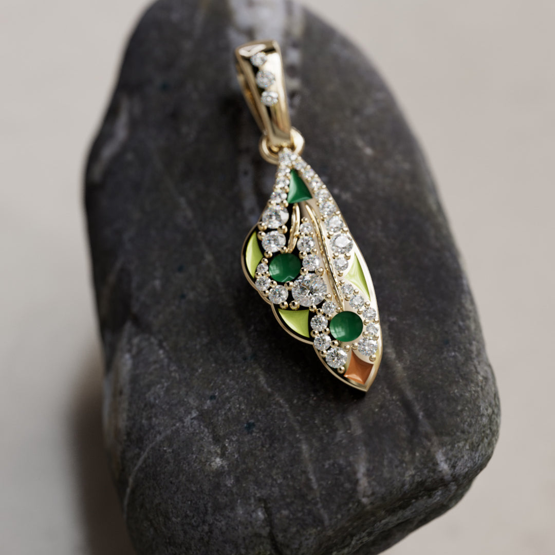 Mariposa Pendant Unique Nature Butterfly Lab Diamond Necklace in Lime & Emerald