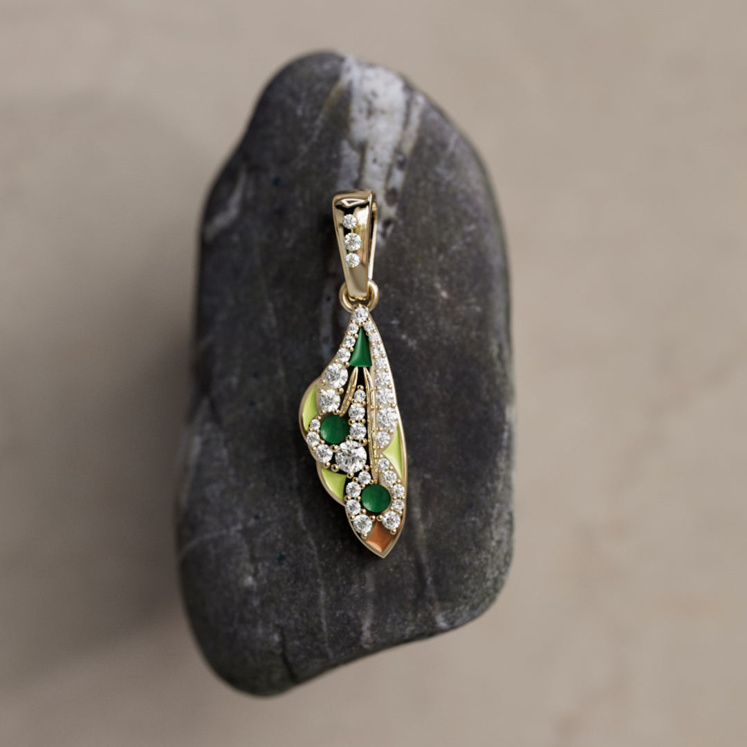 Mariposa Pendant Unique Nature Butterfly Lab Diamond Necklace in Lime & Emerald