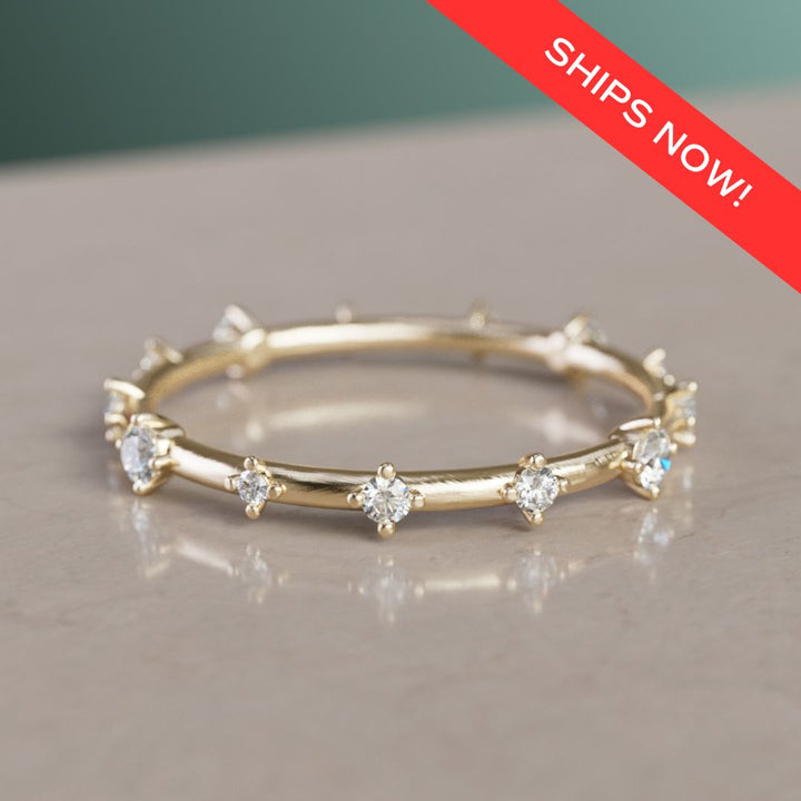 Anillo Galaxy Celestial Eternity con diamantes de laboratorio, listo para enviar