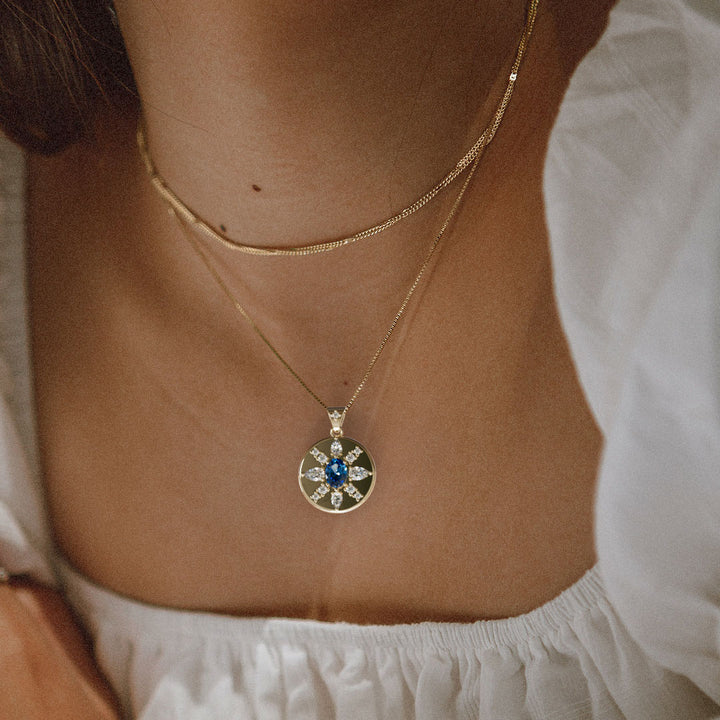 Zawieszka z monetą diamentową Arcadia Sapphire