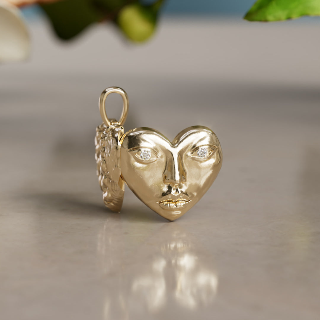 Dolly Locket Trompe-l'œil Surrealist Einzigartiger Herzanhänger mit Labor-Diamant Goldanhänger