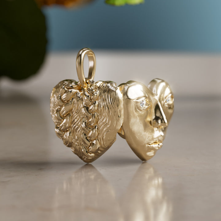 Dolly Locket Trompe-l'œil Surrealist Einzigartiger Herzanhänger mit Labor-Diamant Goldanhänger