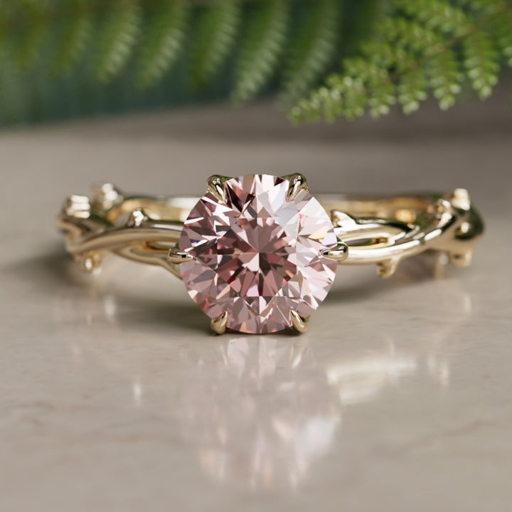 Bague de fiançailles unique moderne ronde en diamant Nora sertie clos solitaire
