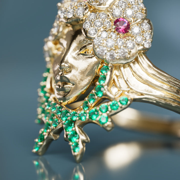 Anillo único de arte nouveau con cabeza de flor, zafiros rosas y esmeraldas