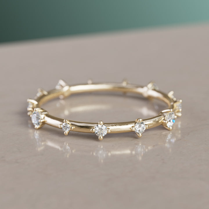 Anello Eternità Celestiale Galaxy con Diamante da Laboratorio (Pronto per la Spedizione)