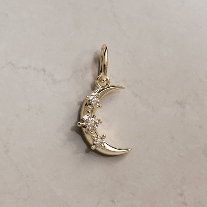 Amuleto Luna Hécate, Diamante Champán