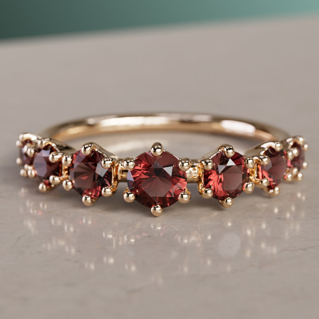 Helena Ring, Garnet