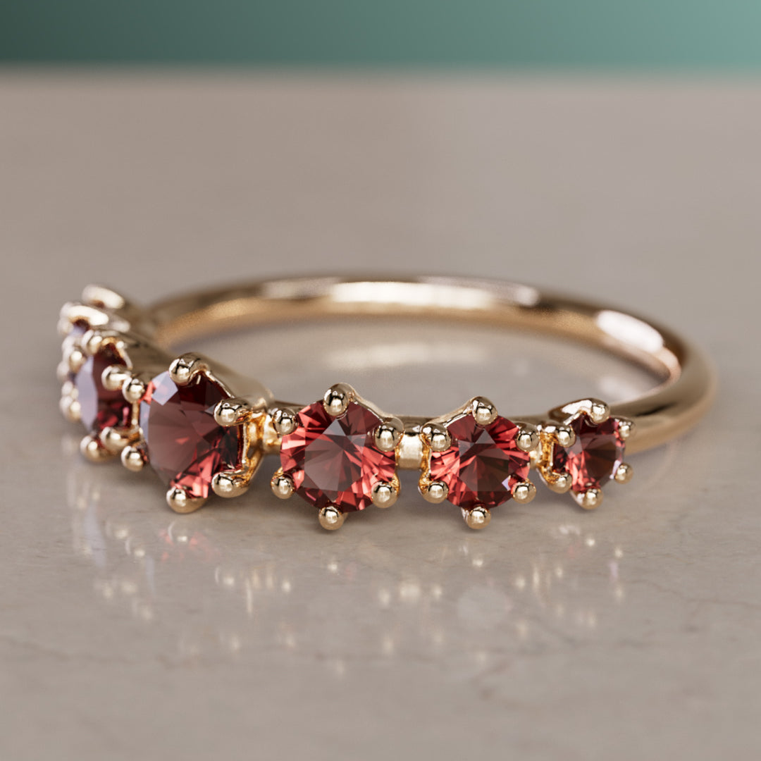 Helena Ring, Garnet