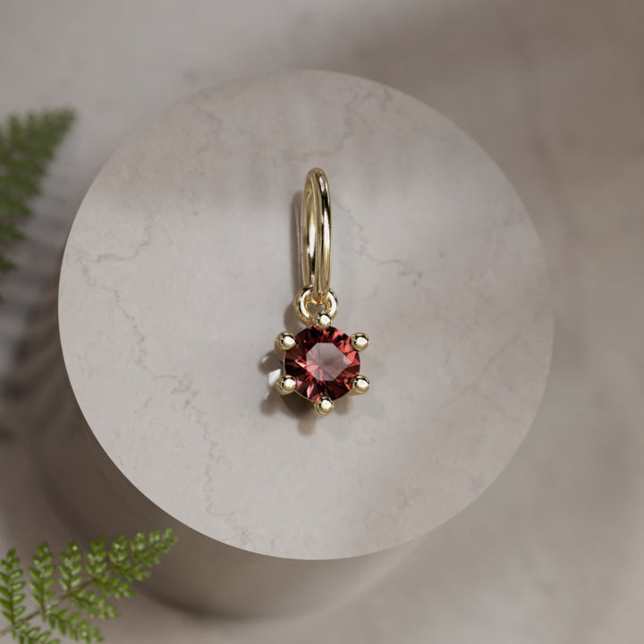 Pandantiv piatră nașterii: granat ianuarie