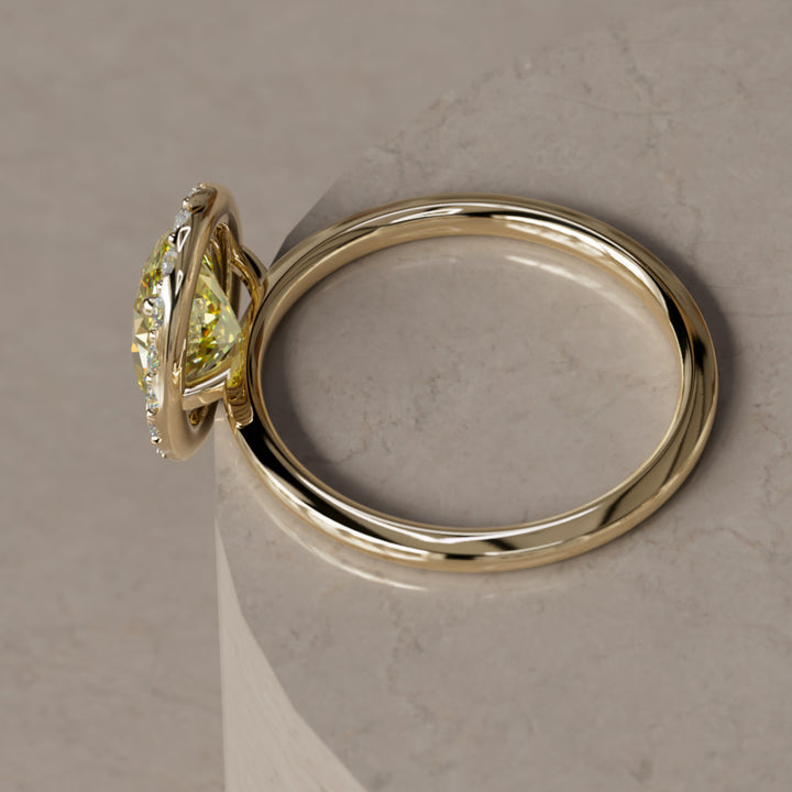 Kristina Ovaler Pink Diamant Einzigartiger Vintage Halo Verlobungsring (Nur Fassung)