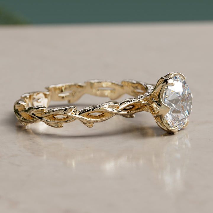 Niamh Bloem Tand Rond Laboratorium Diamant Elfen Natuur Verlovingsring