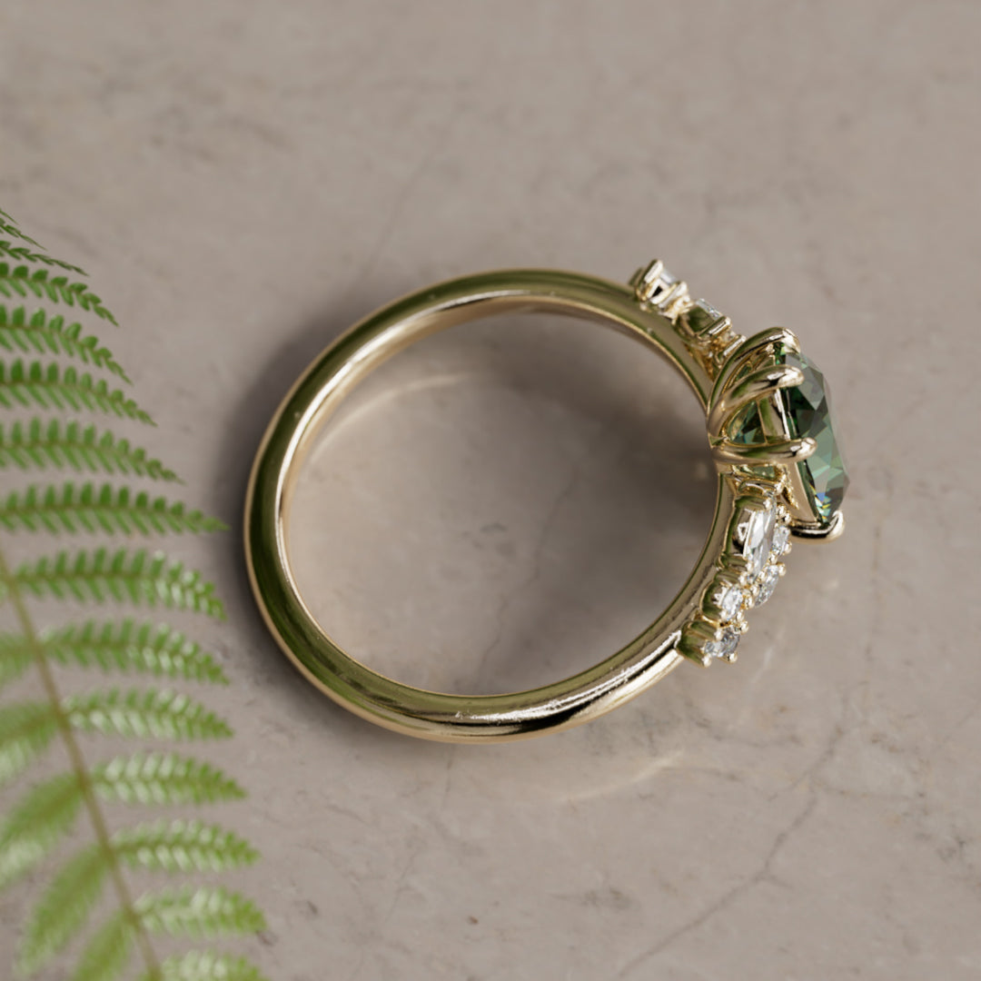 Phaedra Oval Laboratoriediamant Unik Forlovelsesring Naturinspirert