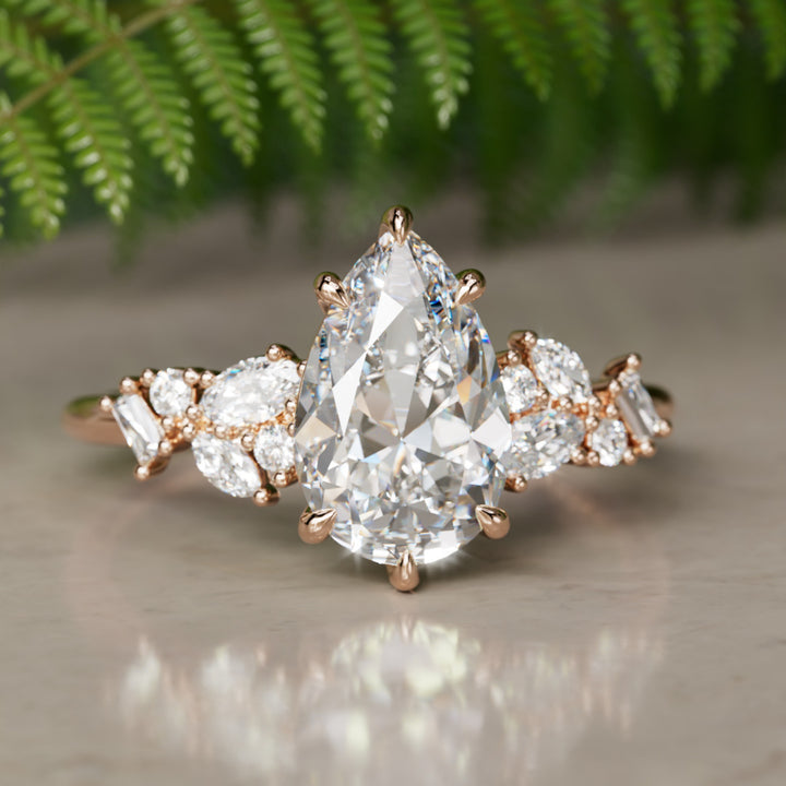 Philomena Pear Lab Diamant Unieke Verlovingsring Natuur Geïnspireerd
