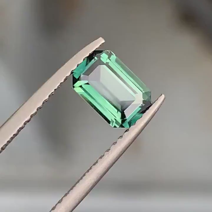 1.56 Ct Emerald Cut Teal Sapphire, 7.5mm x 5.0mm x 3.6mm