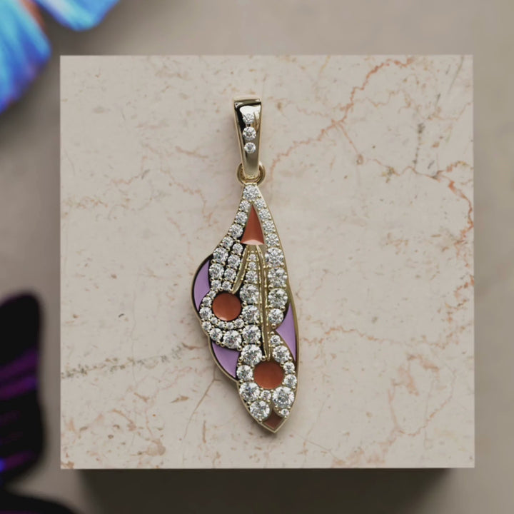 Mariposa hängsmycke unikt natur fjäril lab diamant halsband i aubergine och kalcedon
