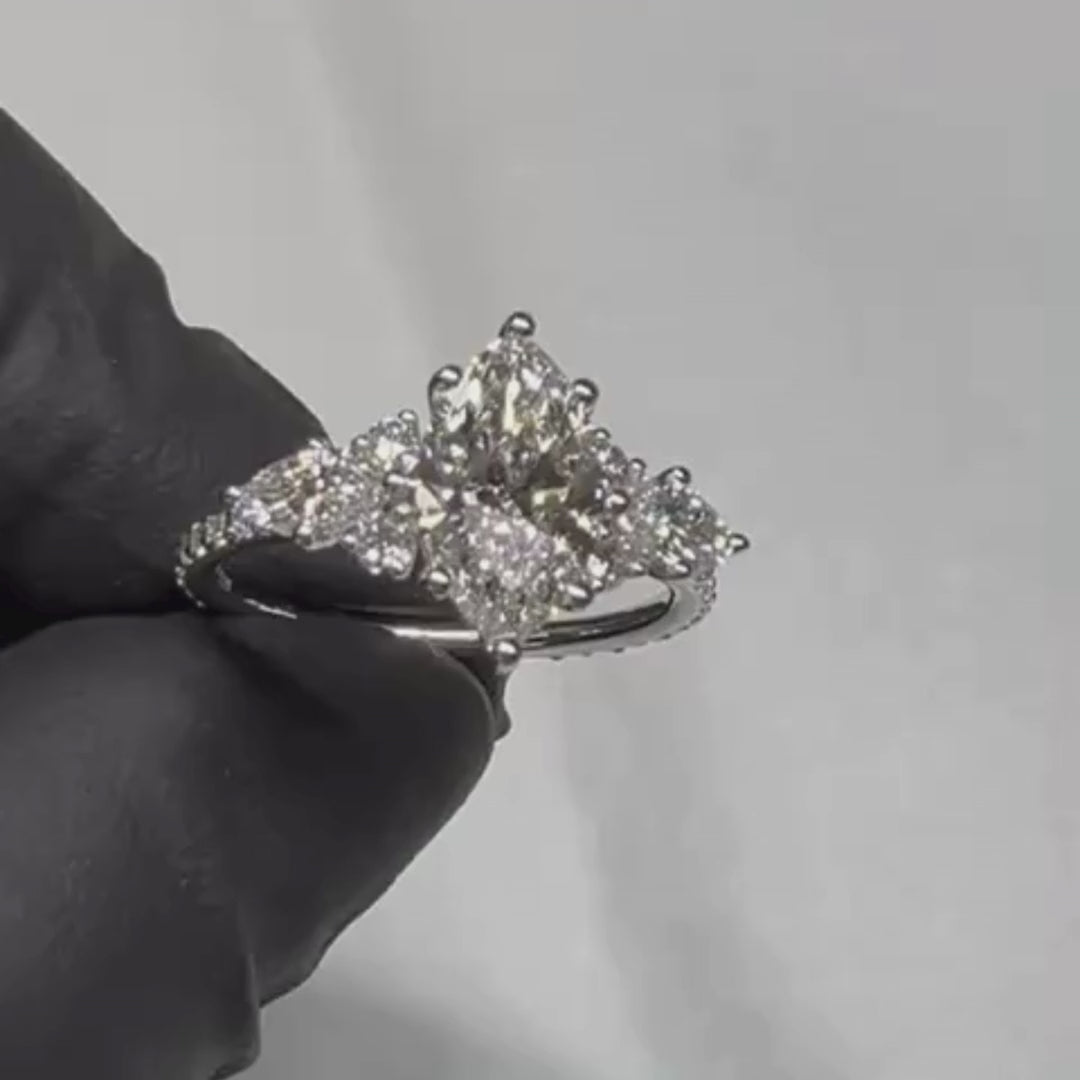 Bague de fiançailles fantaisie unique Elain Marquise diamant de laboratoire