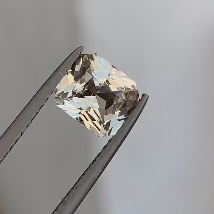1.66 Ct Asscher Cut Pastel Peach Sapphire, 7.4mm x 6.3mm x 3.9mm